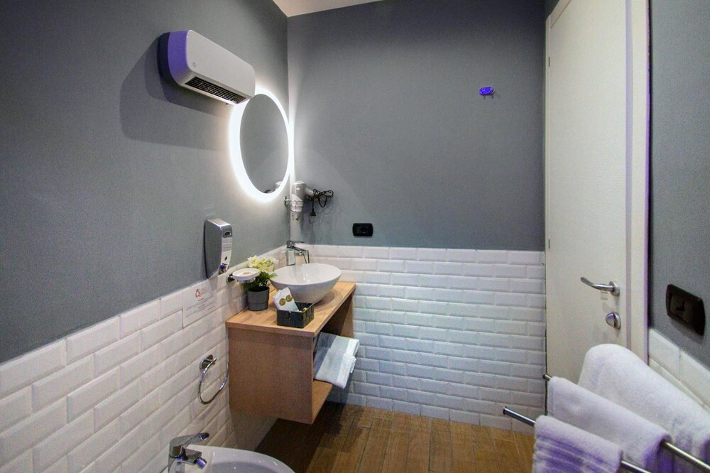 B&B Sorrento Queen 49/50