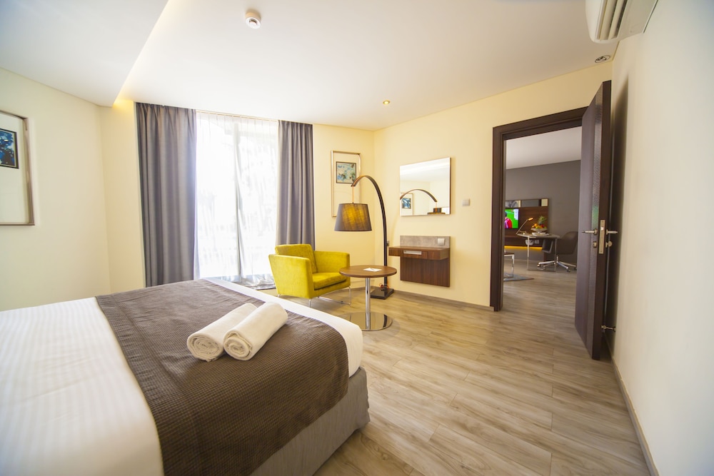 Pearl Hotel and Spa (ex Pearl Beach Hotel) 24/35