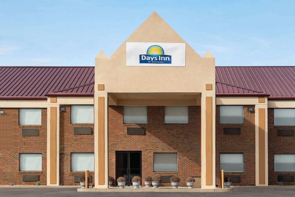 Days Inn by Wyndham Washington Court House 1/33