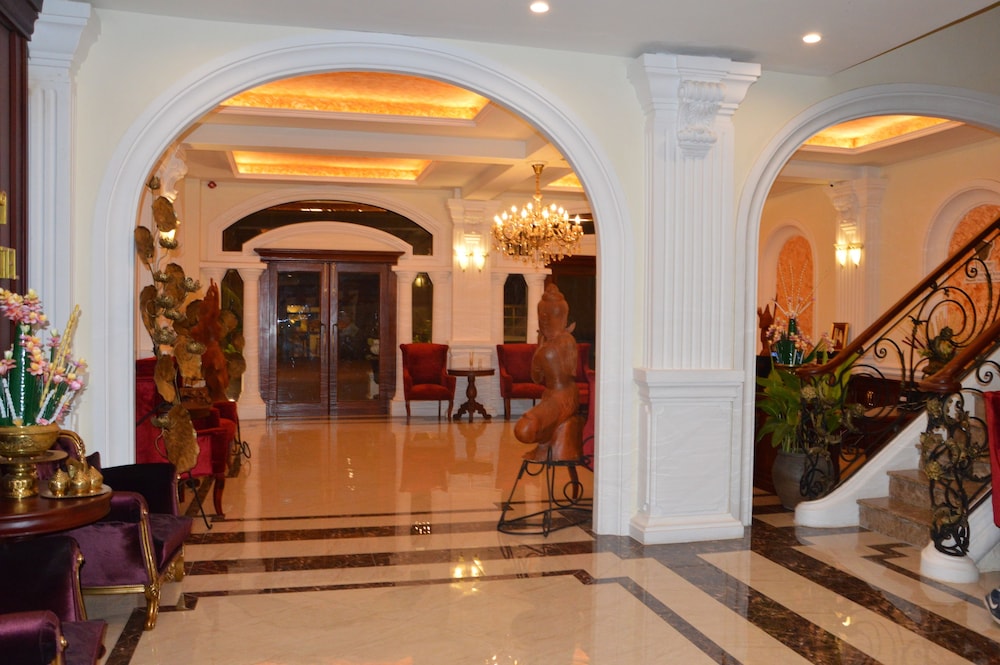 Phasouk Vien Chantra Hotel 7/45