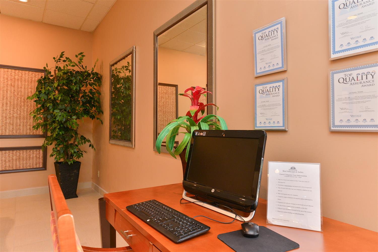 Americas Best Value Inn & Suites Victoria 27/34