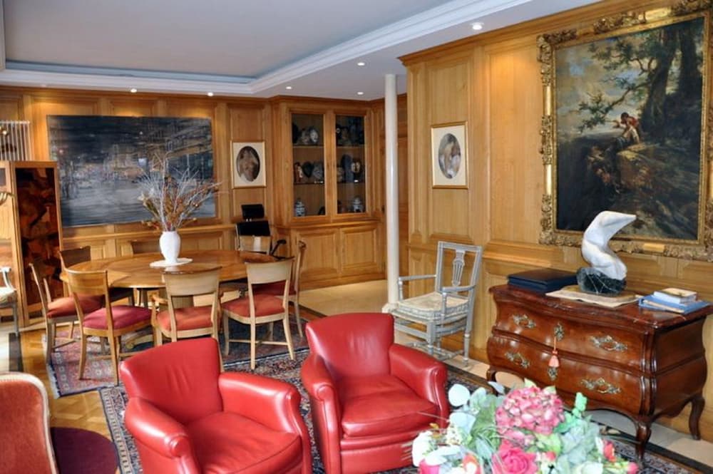 HOTEL DES BAINS 41/60