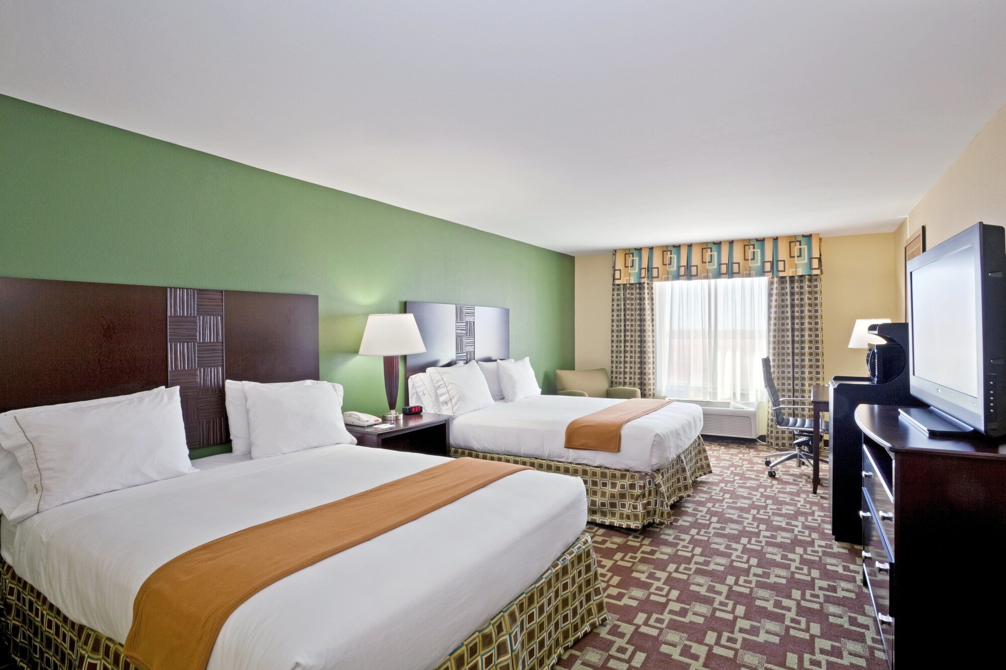 Standard, 2 Queen Beds, Accessible
