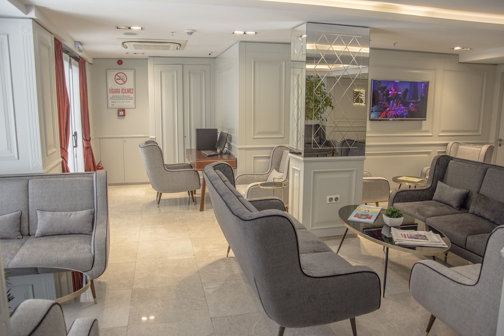 Renata Boutique Hotel 24/41