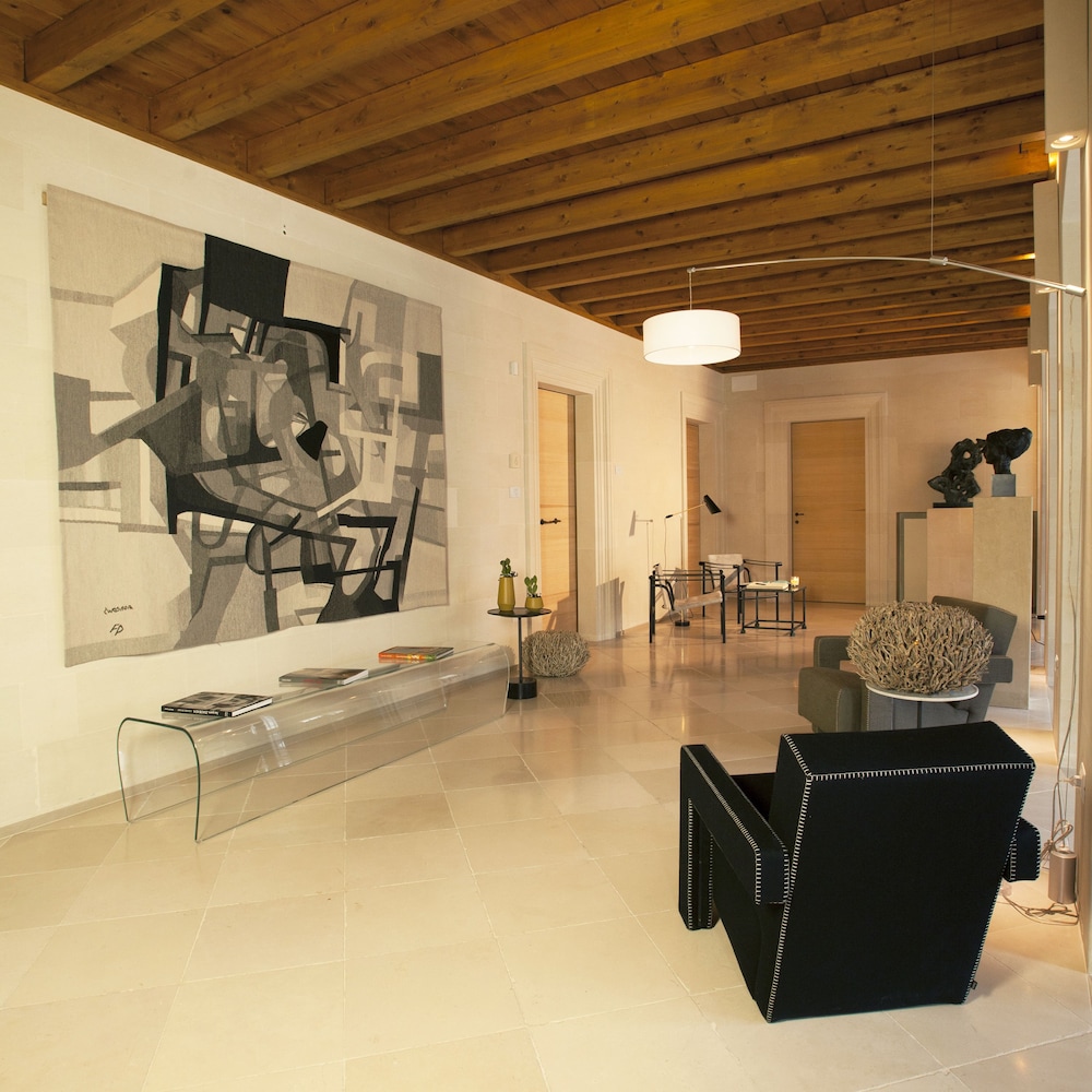La Fiermontina Luxury Home Hotel 57/77