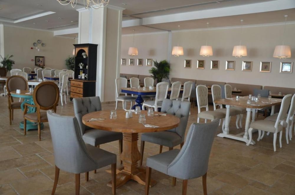 Andriake Beach Club Hotel 26/50