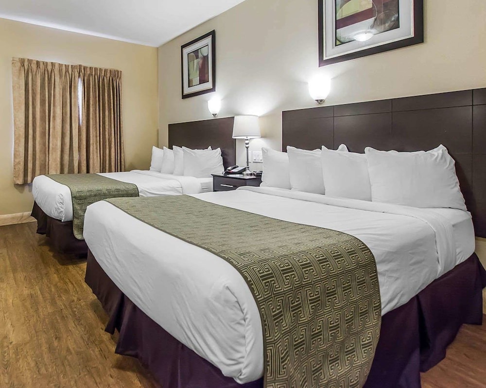Quality Inn Moncton, NB 13/43