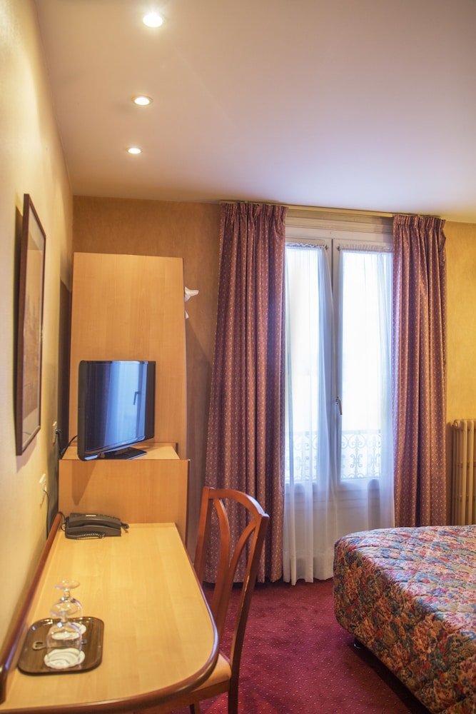 HOTEL TERMINUS MONTPARNASSE 9/63