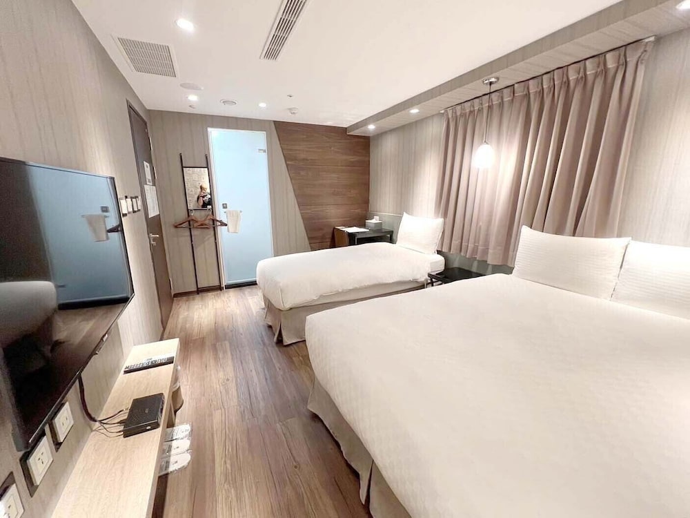 غرفة ديلوكس ثلاثية بسرير مزدوج وسرير فردي، Le room Hotel Kaifeng Taipei 7/10