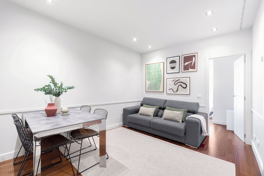 APARTMENTS BARCELONA BAS PASEO DE GRACIA 26/47