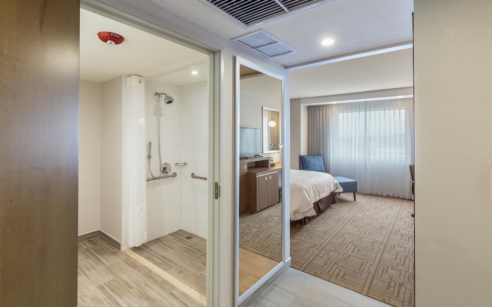 Hampton Inn by Hilton Tijuana 28/80