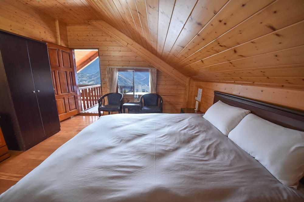 Beverly B&B 8/50