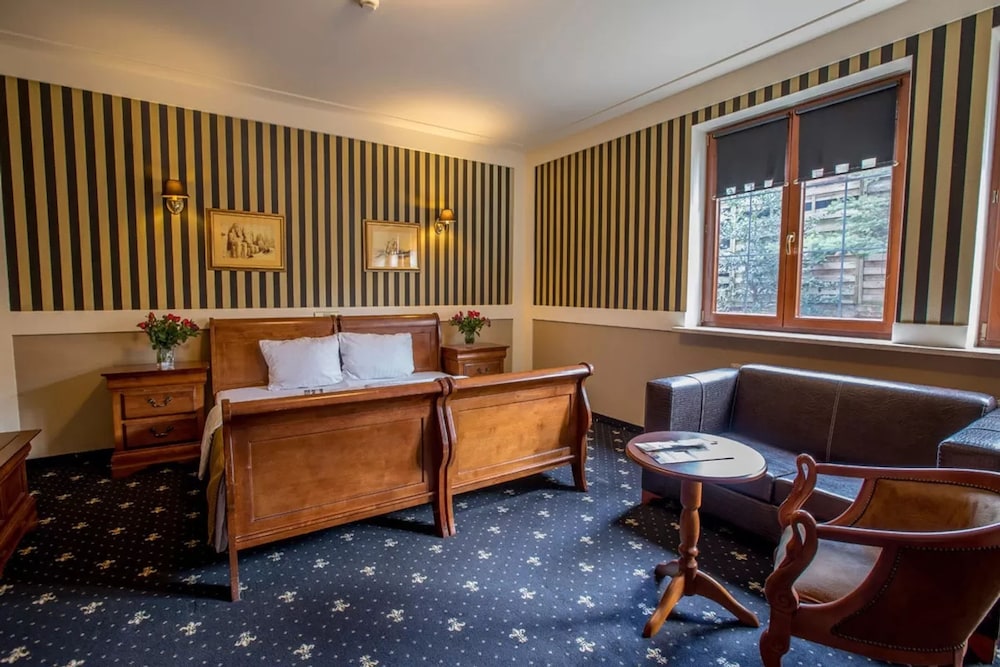 Hotel Diament Bella Notte Katowice Chorzow 14/72