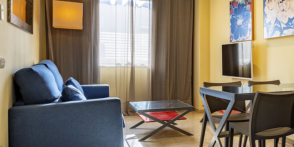 Apartamentos Vertice Sevilla Aljarafe 61/63