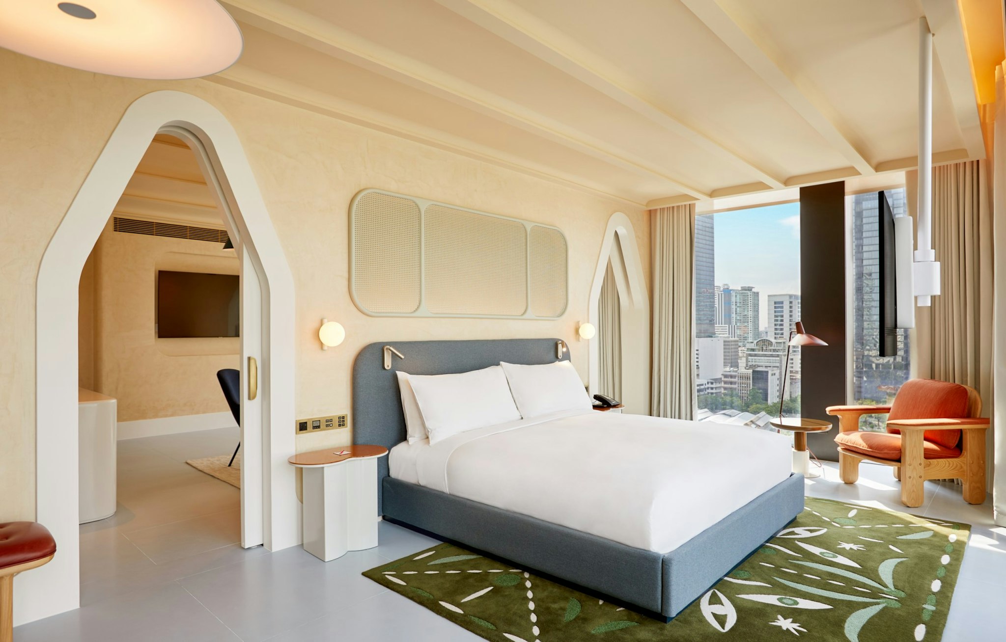 The Standard Bangkok Mahanakhon 10/50