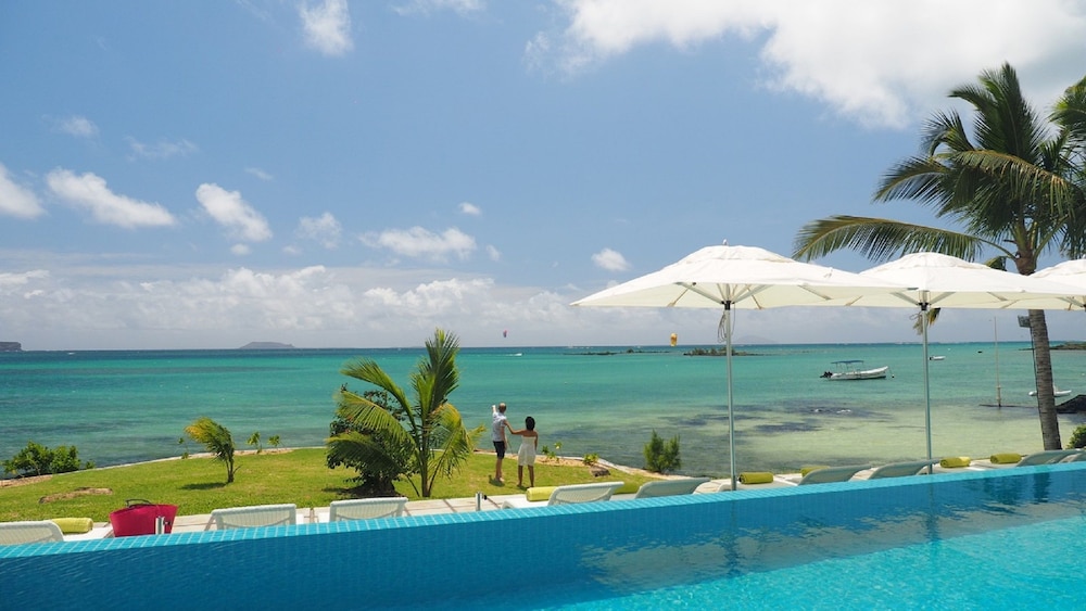 Myra Seafront Suites And Penthouses By Lov 32/56