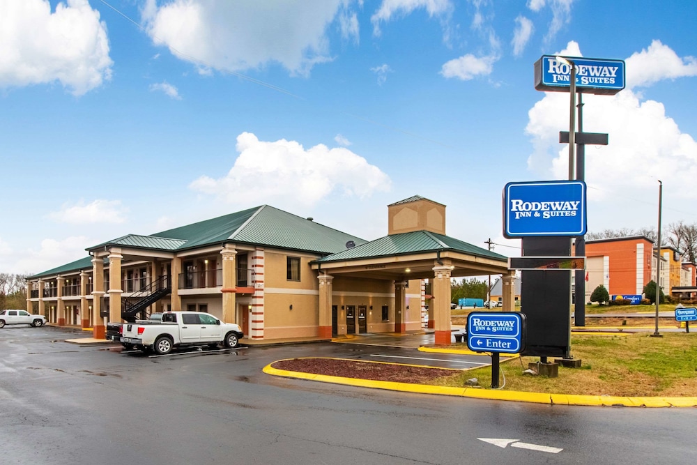 Quality Inn & Suites Dickson TN 40/46