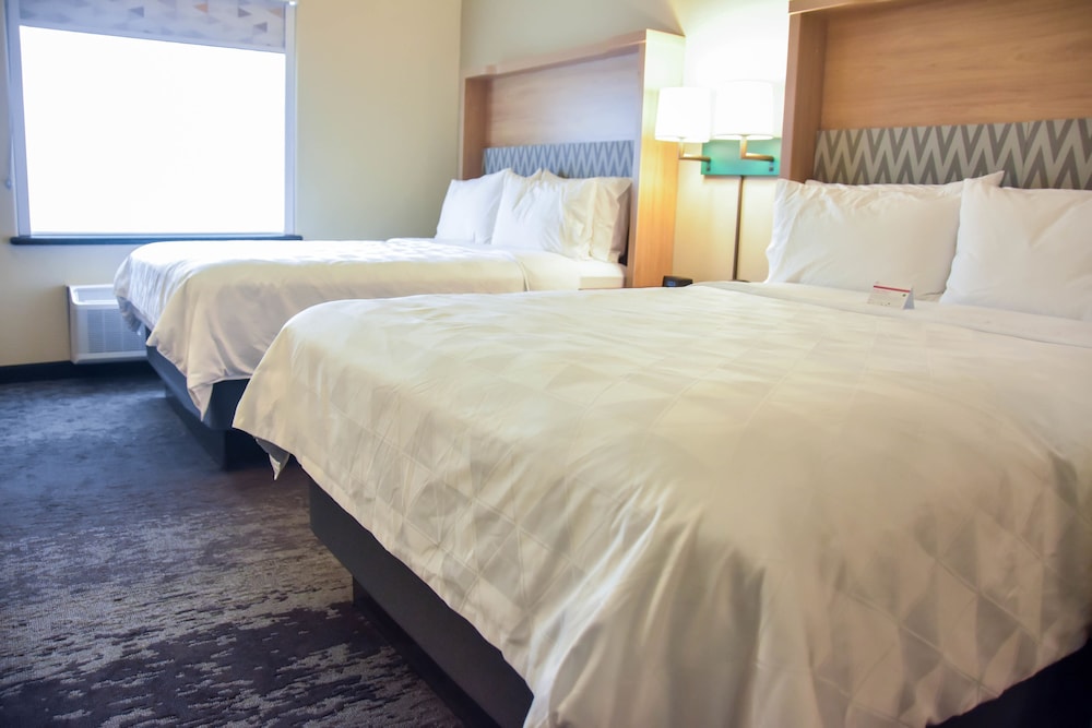 Holiday Inn Brownsville 14/48