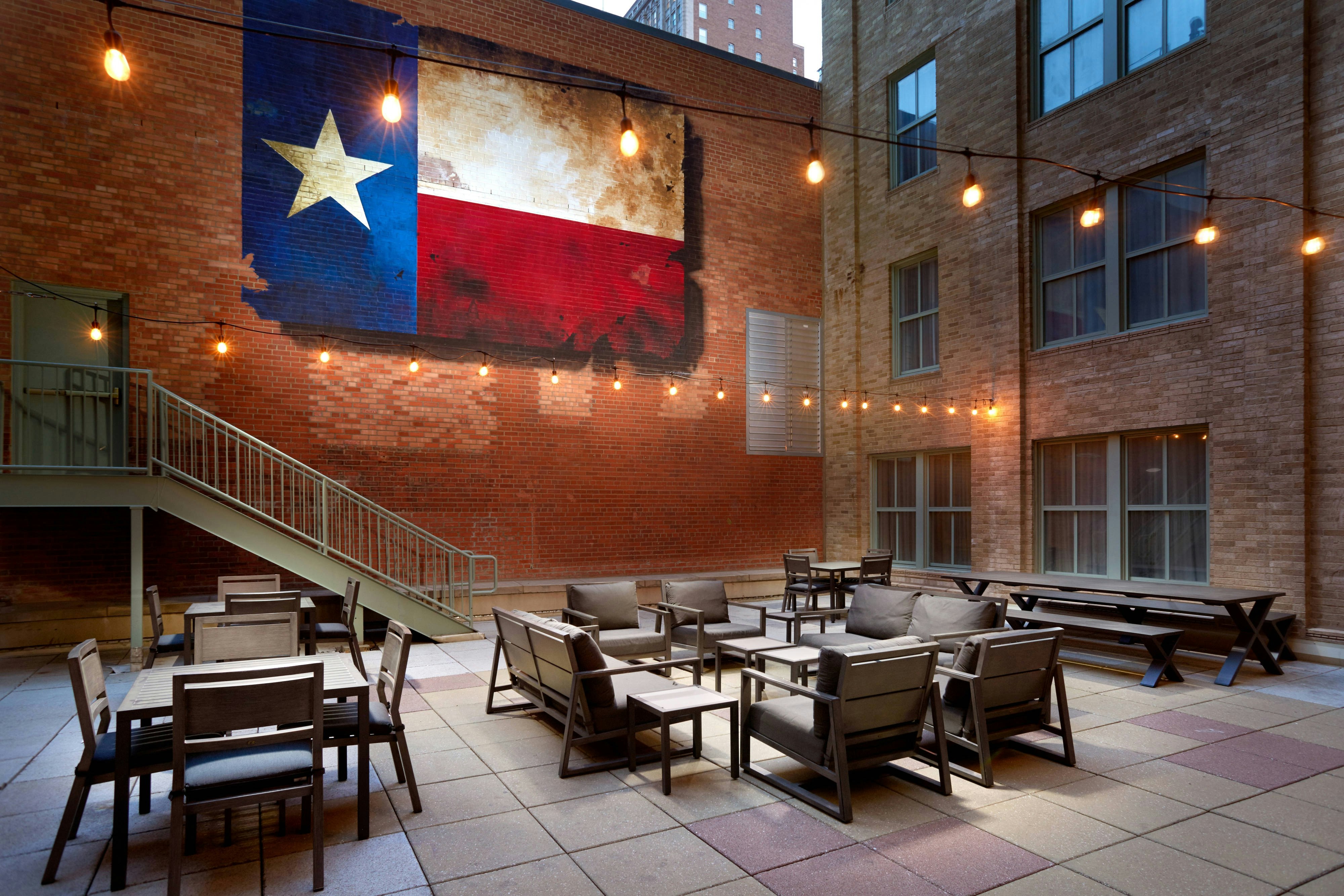 Courtyard By Marriott Fort Worth Downtown Blackstone 25/53