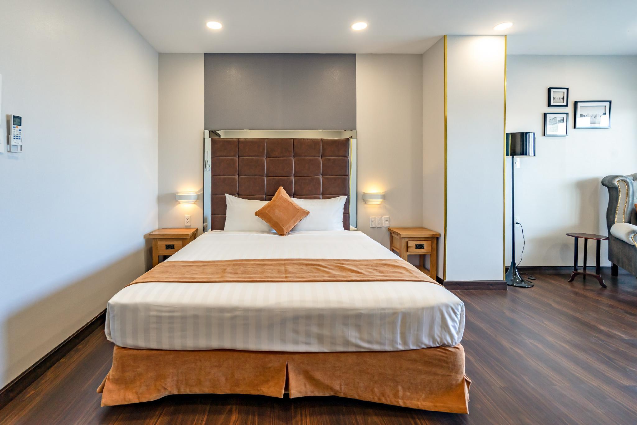 Deluxe, Double Bed