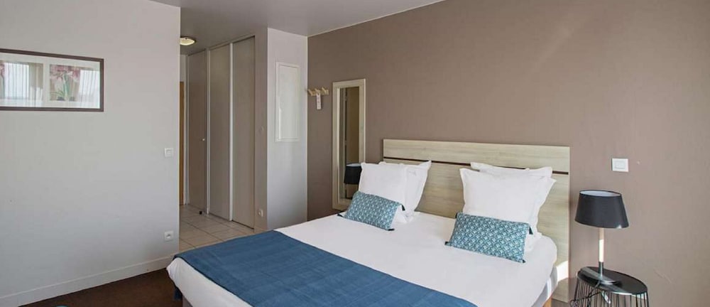 Appart City Confort Paris Villejuif 14/60