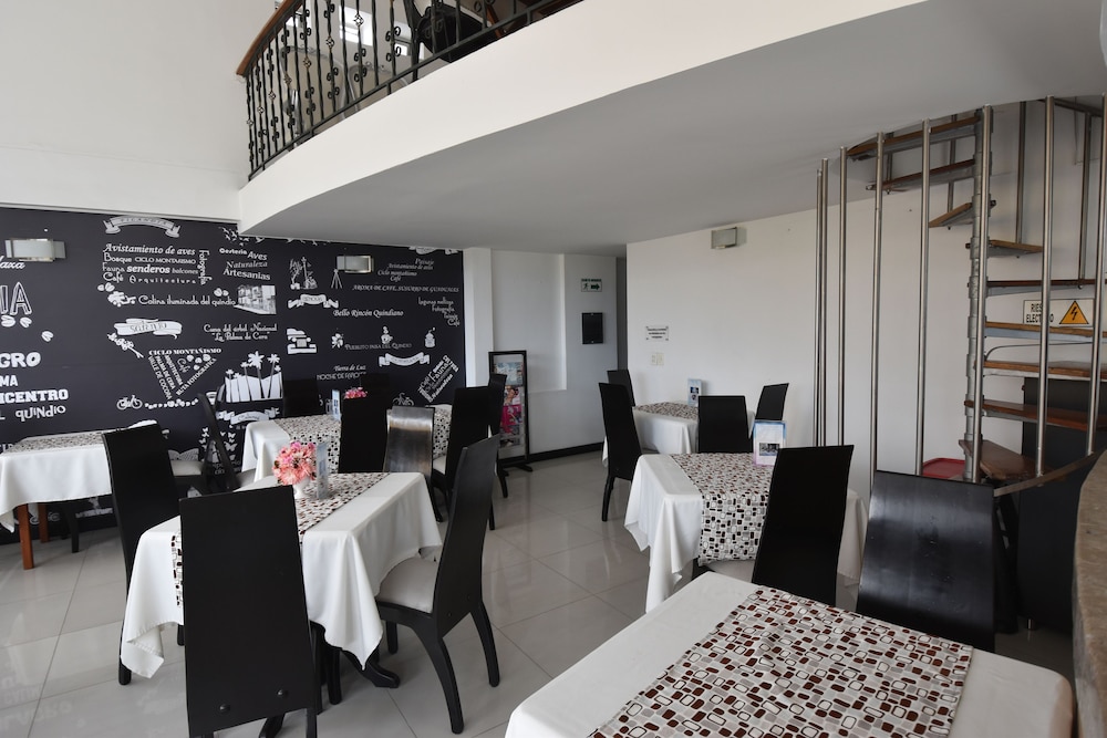 Hotel Bolivar Plaza 54/61