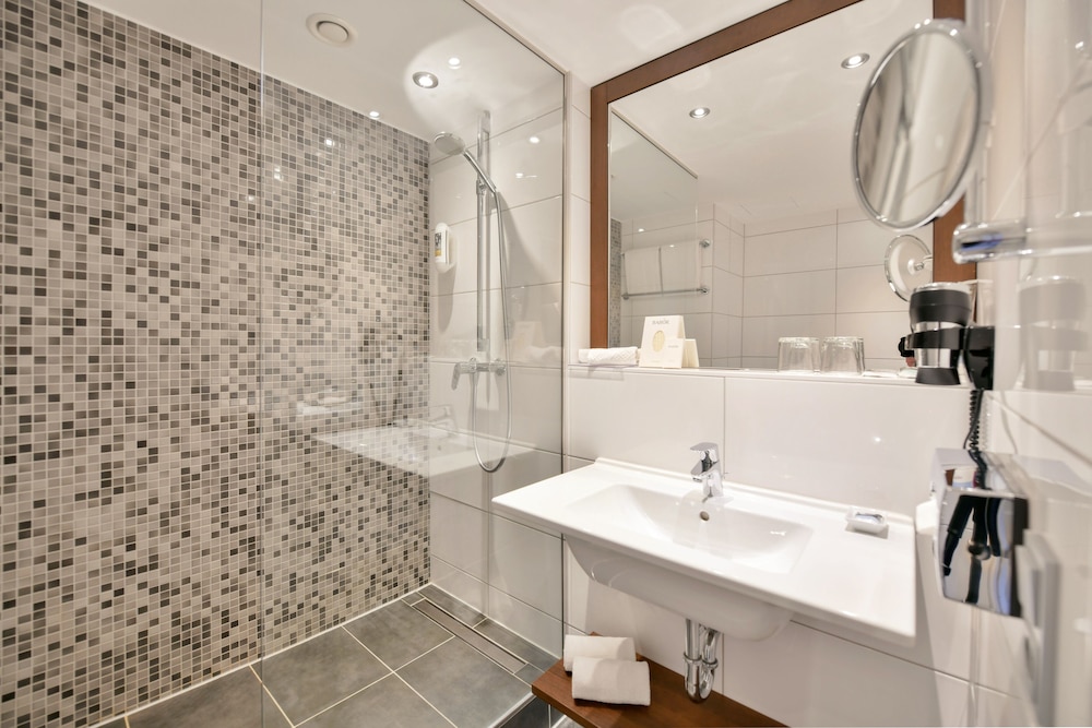 Mercure Hotel Aachen Europaplatz 13/77