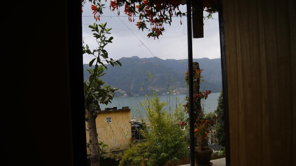 Peace Guest House Pokhara 50/50