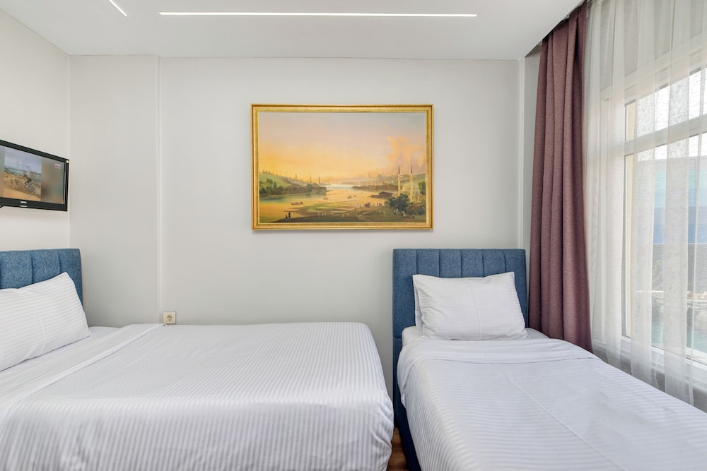 2 BEDROOMS, FAMILY, APARTMENT, GARDEN VIEW