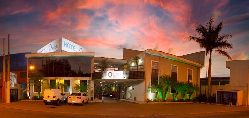 Limeira Suites 3/45