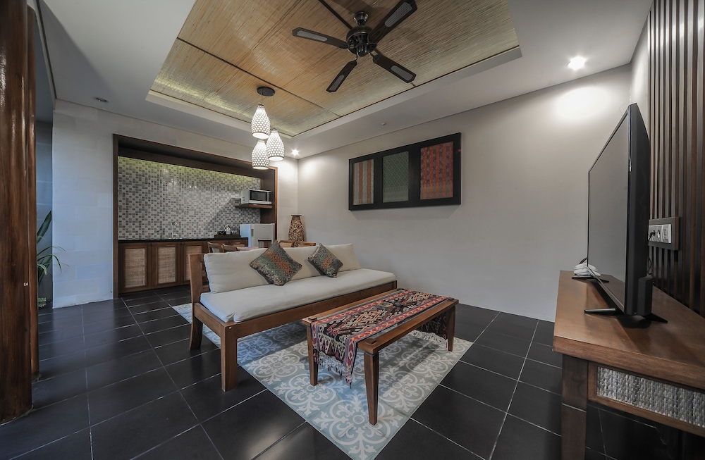 غرفة بسرير مزدوج بغرفة نوم واحدة بمسبح خاص، Gaing Mas Jimbaran Villas By Gaing Mas Group 9/10