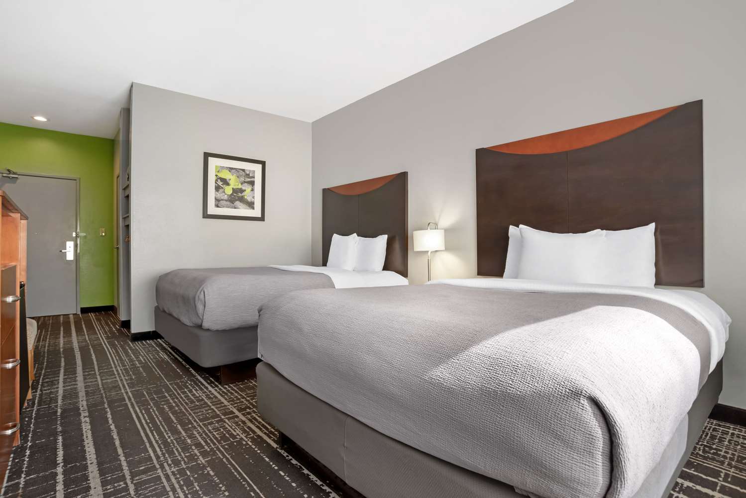 ROOM, 2 DOUBLE BEDS