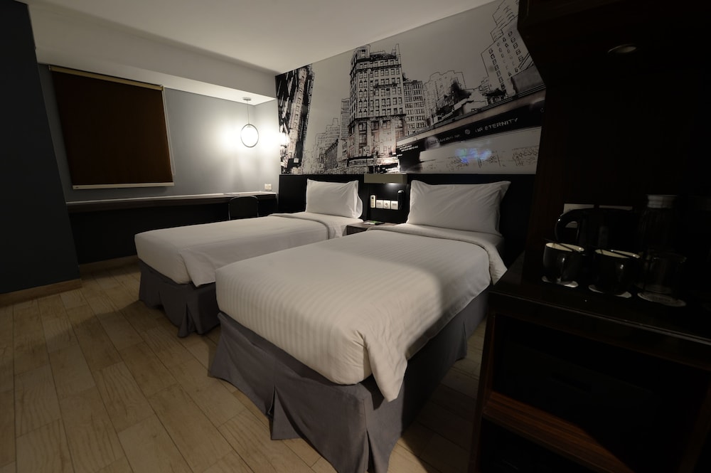 Horu Hotel Mangga Dua (formerly Hotel Neo Mangga Dua) 23/35