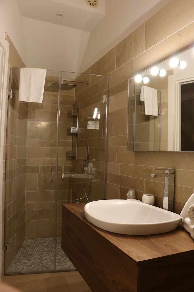 Albergo del Sedile 67/67