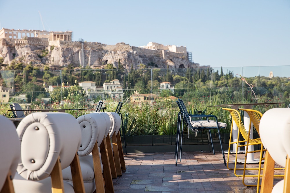 Athens Tower 26/50