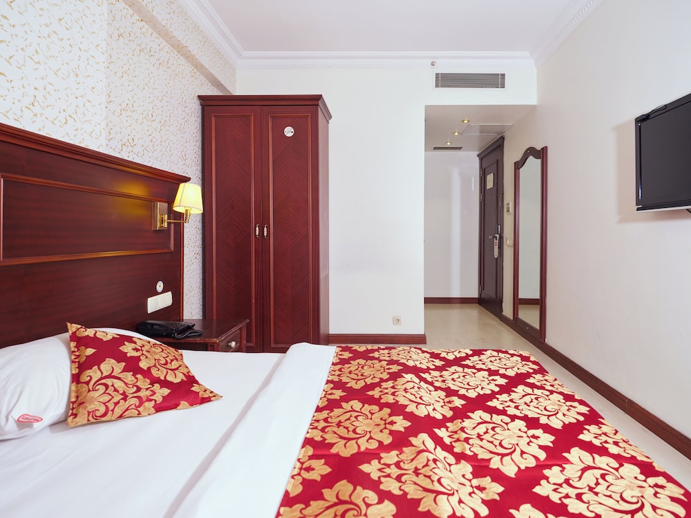 STANDARD, DOUBLE OR TWIN BED