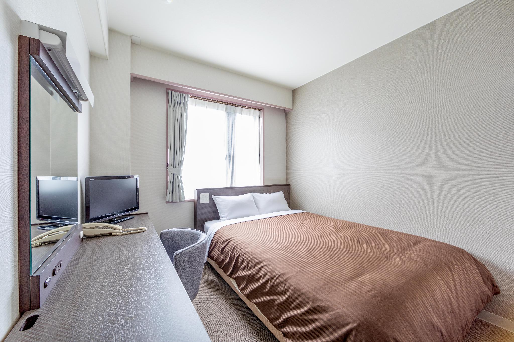 Semi Room, Standard, Semi Double Bed, Smoking