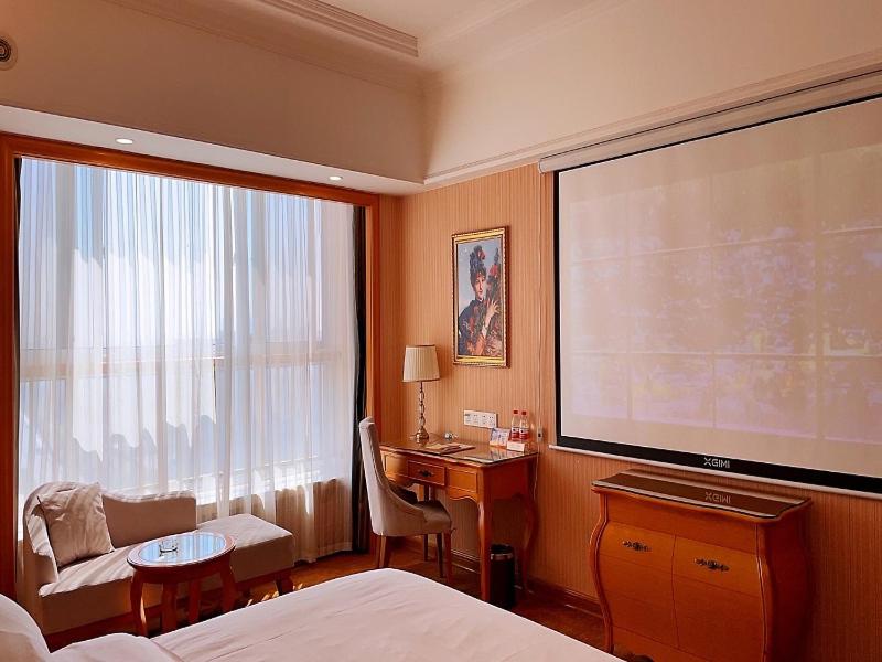 Vienna International Hotel (Wuxi Huishan Yanqiao Metro Station) 14/25