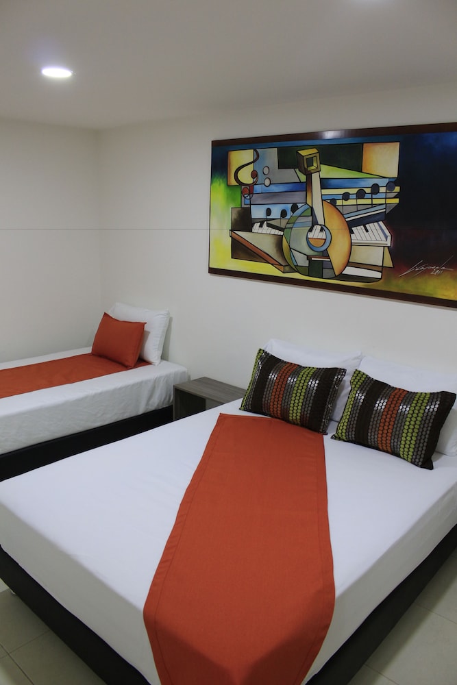Hotel Pereira 421 8/20
