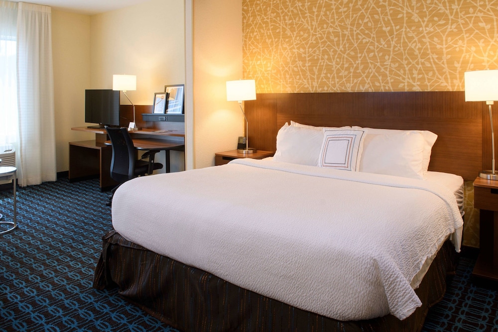 1 Bedroom, Executive, Suite, King Bed, Sofa, Accessible