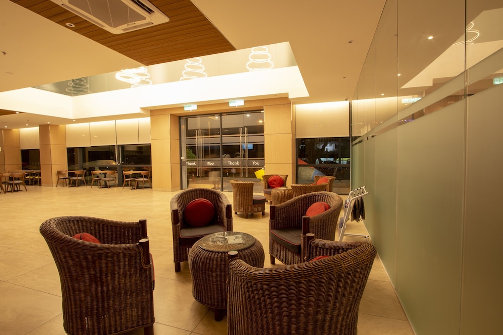 AZ HOTEL & SERVICED APARTMENTS 22/36