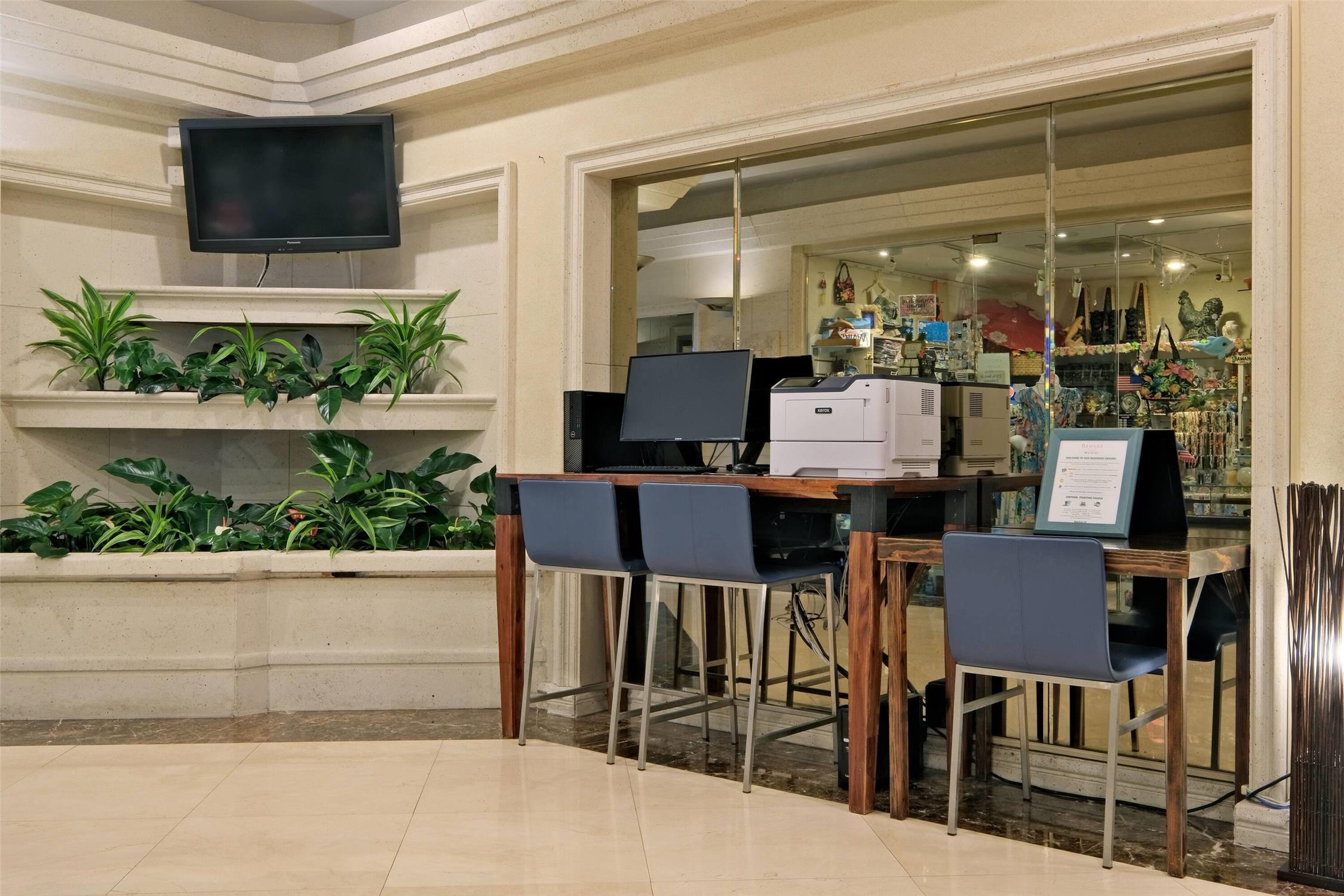 Ramada Plaza by Wyndham Waikiki 11/21
