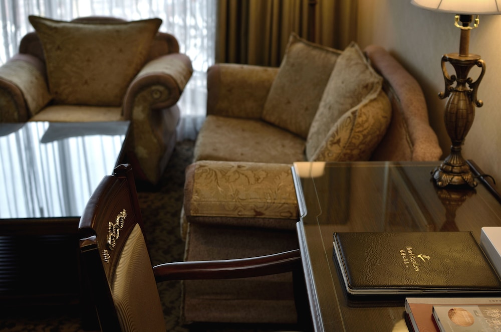 Hotel Regalees 24/43