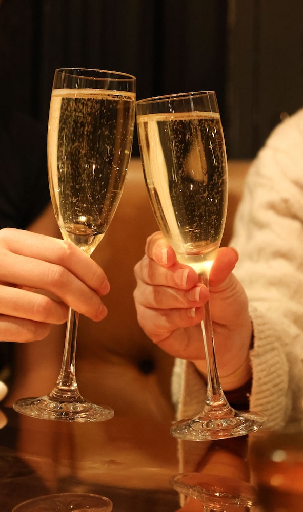 The Porterhouse Grill & Rooms 12/50