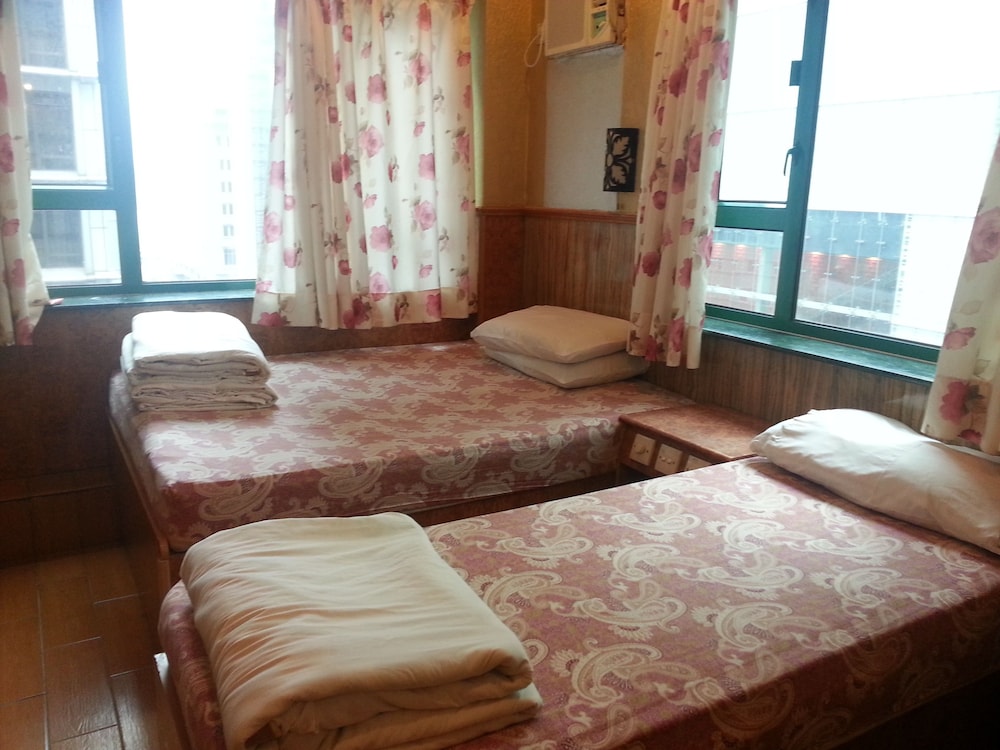 Kowloon New Hostel 13/35