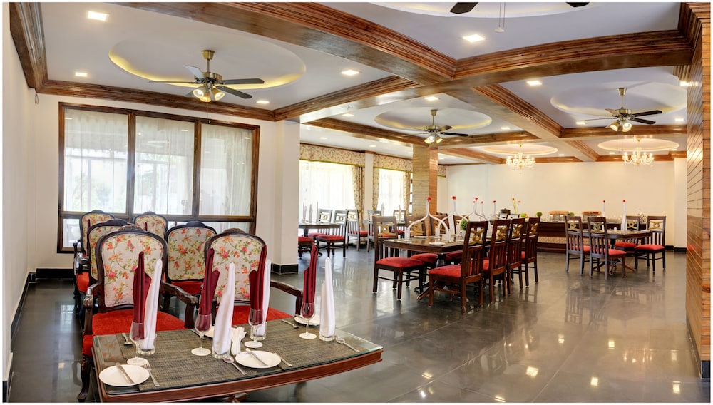 Summit Barsana Resort and Spa 24/34