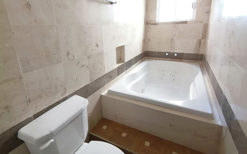 PUERTO SEYBA HOTEL 40/40