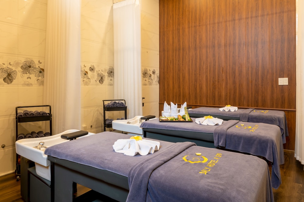 Baly Hotel 55/72