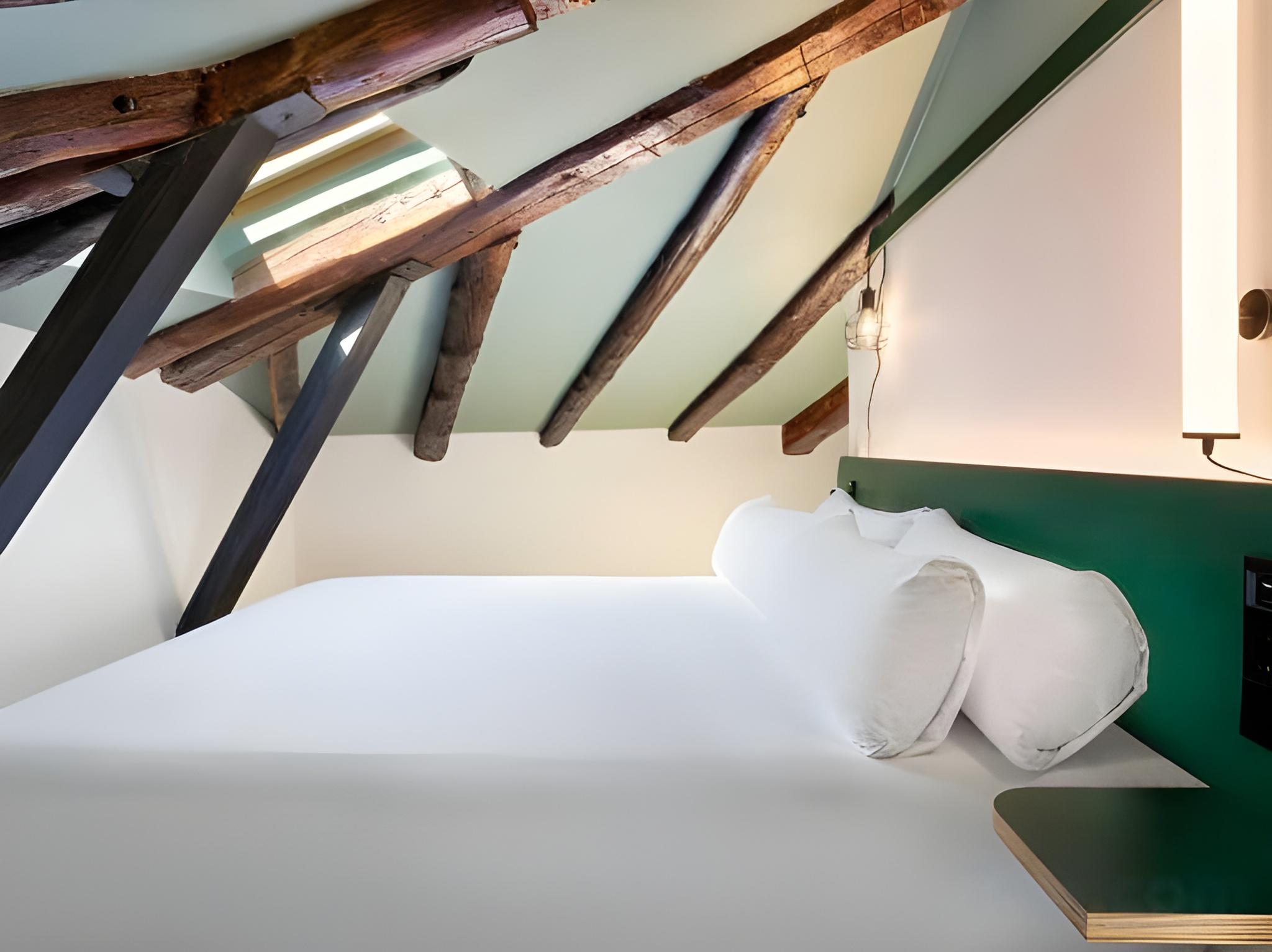 SUITE, TERRACE