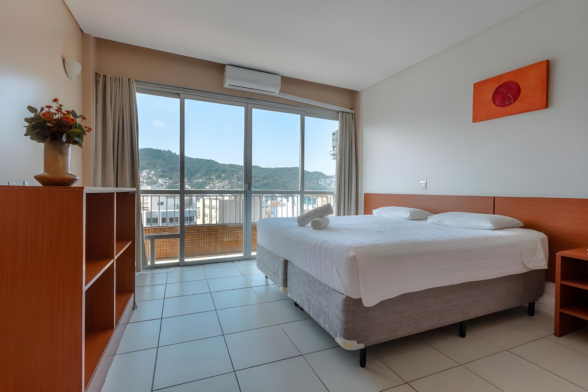 Room, Single